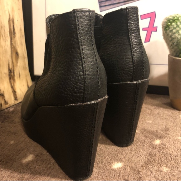 Korks by Kork-Ease Platform Chelsea Boot Wedges - Picture 3 of 6